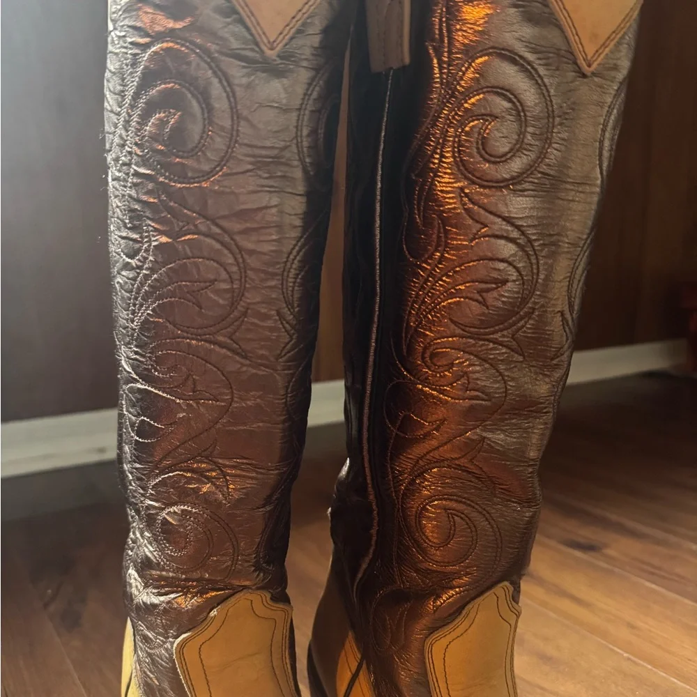 Vintage Frye Tall Western Boots Women’s 8 B Made USA Two-Tone Leather Heeled
